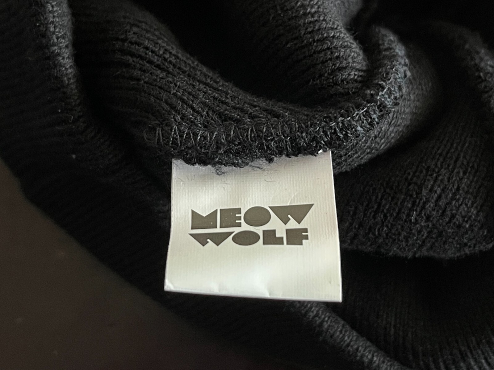 New in Packaging Meow Wolf Cuffless Beanies – Unisex Black One Size – BBR4347