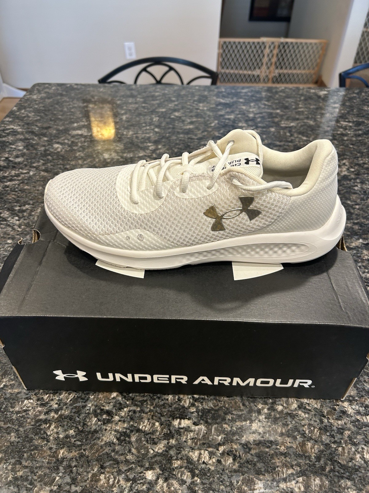 Under Armour Charged Pursuit 3 Shoes, White – Original Box Included – Size 11.5