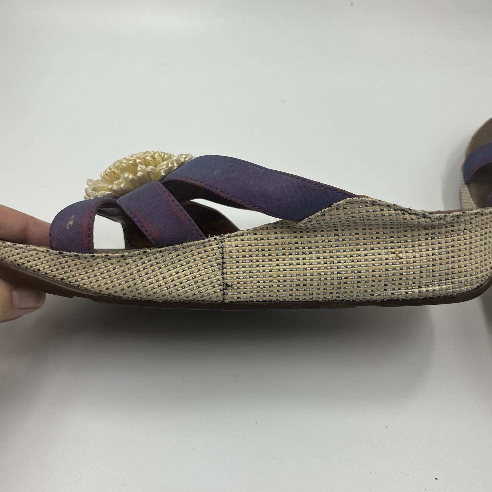 “FITFLOPS” Purple Pink Thong Sandals Slip on Floral Flower Women’s Sz 8