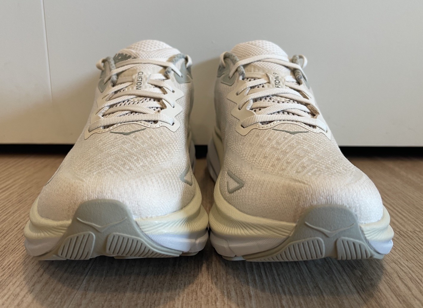New Hoka Clifton 9 Running / Walking Shoes Men’s Size 9 – Oat Milk/Barley