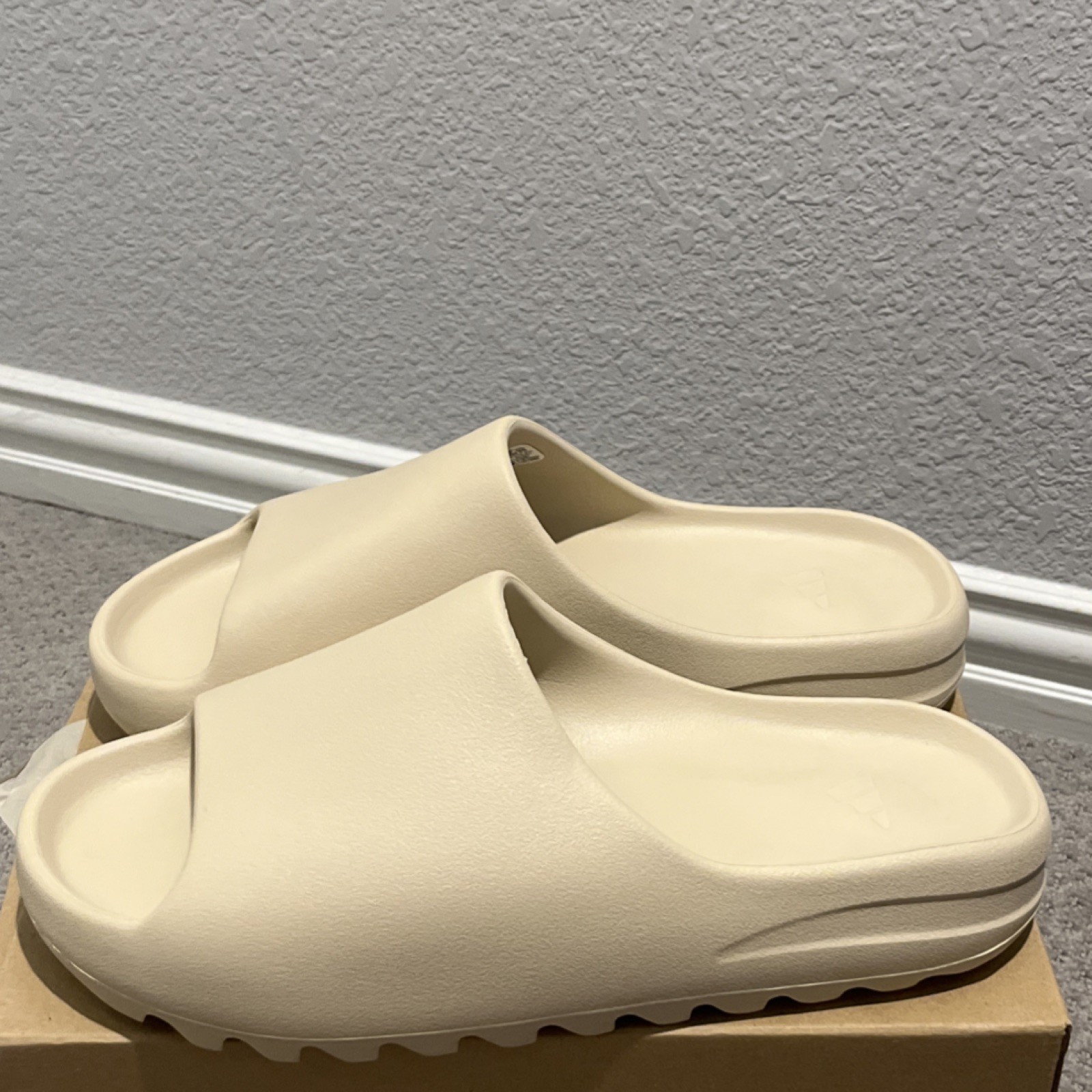 adidas Yeezy Slide Bone (Restock Pair) FZ5897 Size 14M