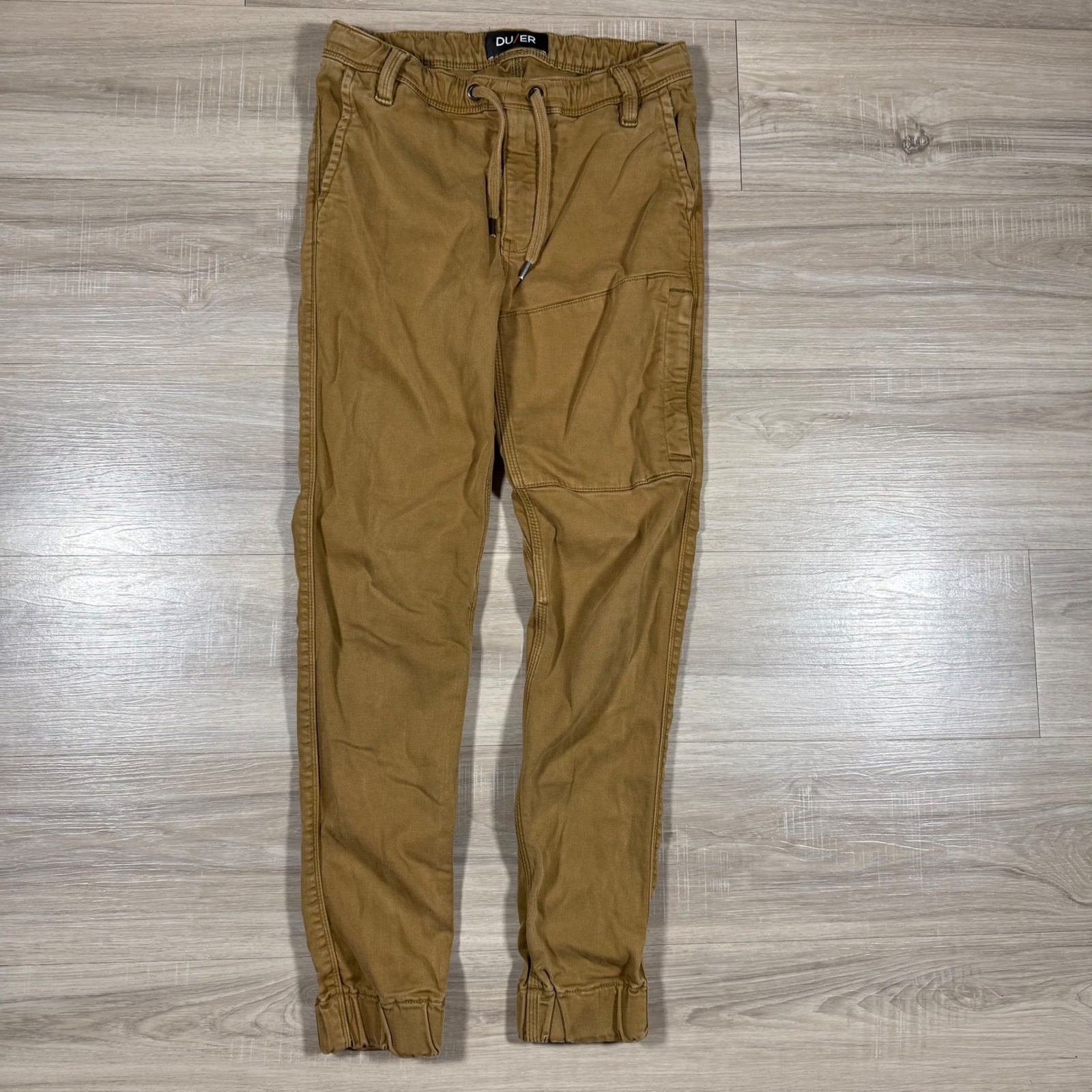 DU/ER No Sweat Jogger Pants Cargo Pockets Thick Stretch Tan Size 28×29