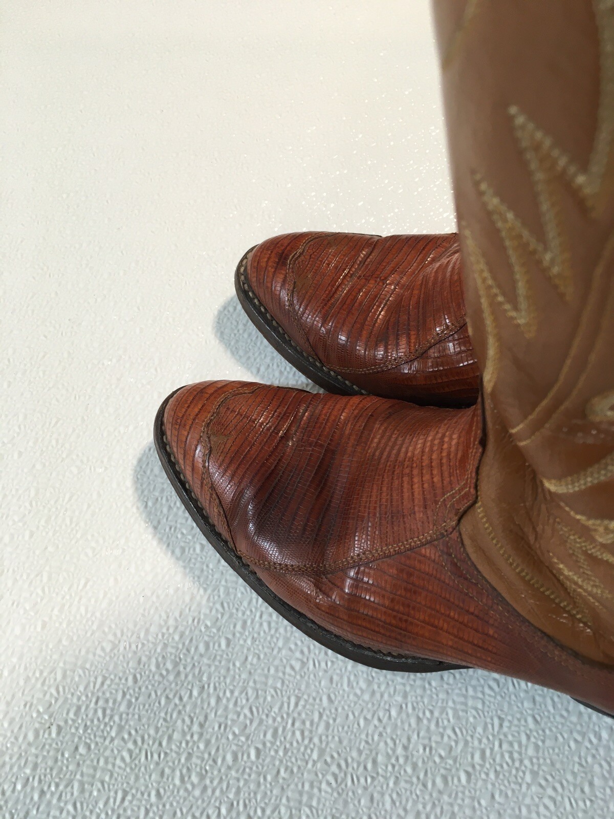 Size 7D / 7 D Men’s Exotic Nocona Boots ~ Style 9077￼ ~ Bright Brown
