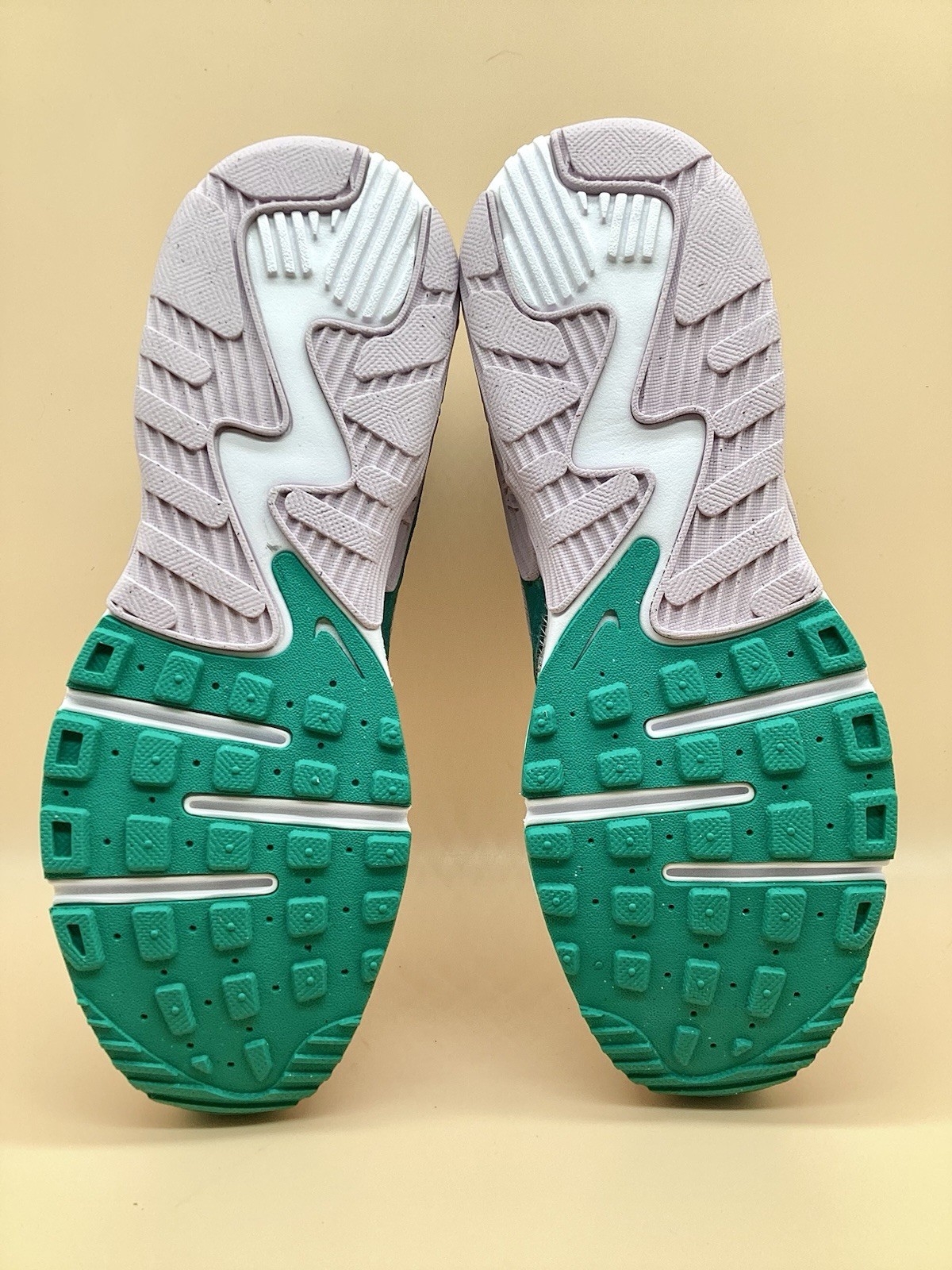 Nike Women’s Air Max Excee Light Gray, Teal, and Green Athletic Sneakers US 7.5