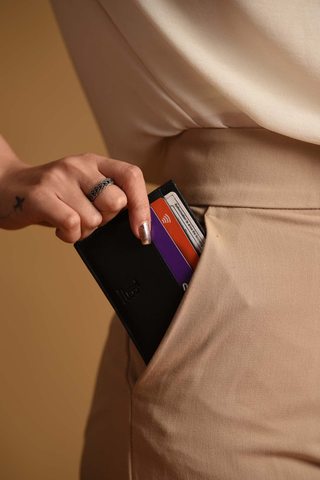 LBLuxree Leather Minimalist Bifold Wallets For Men RFID Blocking Slim Mens Women