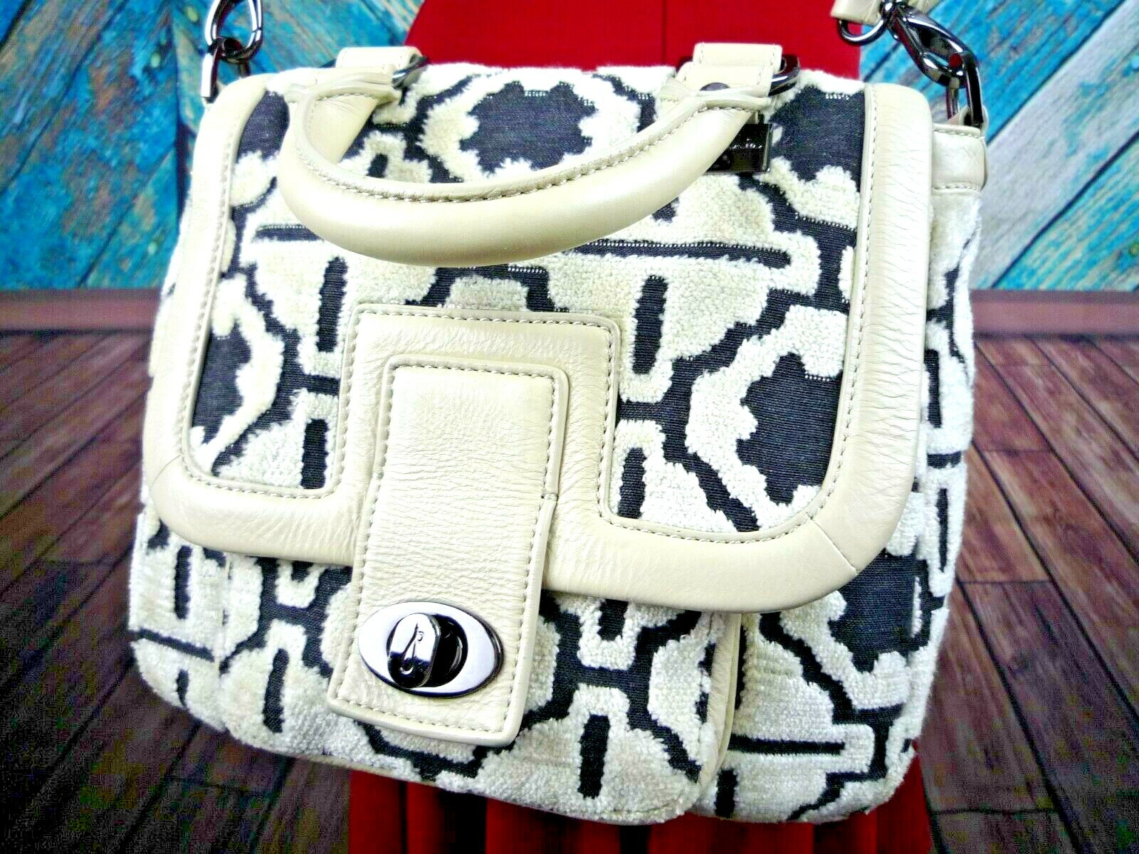 Petunia Pickle Bottom Fresco Bisou Bowler Ivory & Black Velvet Crossbody Handbag