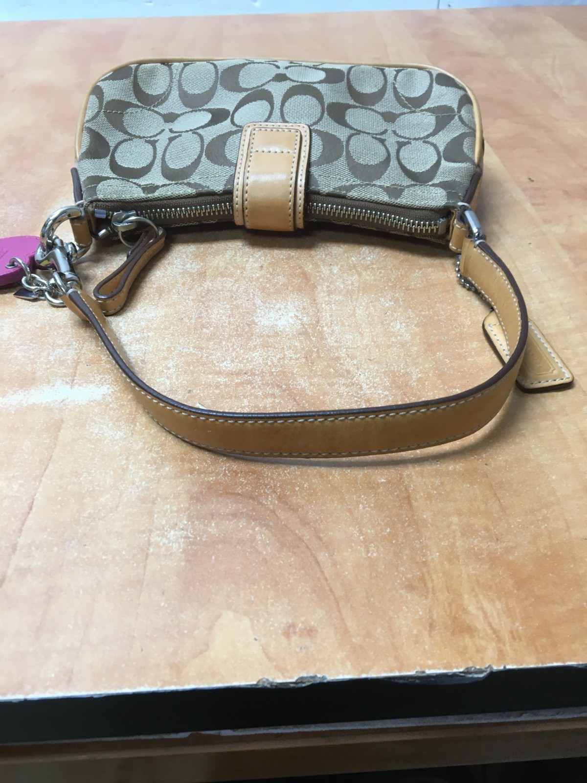 Coach Tan Demi Buckle Small Purse Logo Magnetic H3U-6362