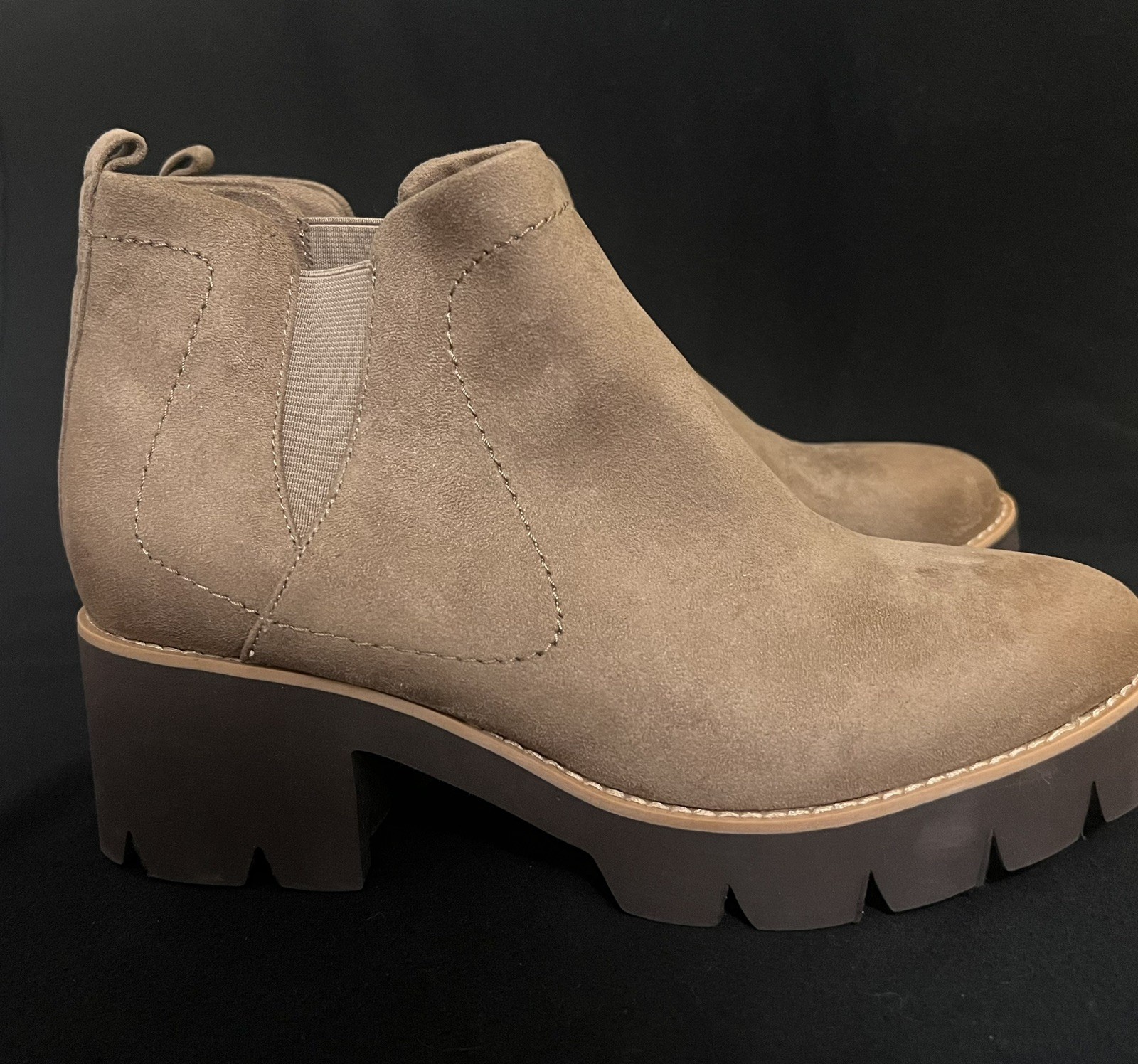 CA Born In California Low Boots Tan 1” Platform 2.25” Heel Size 9