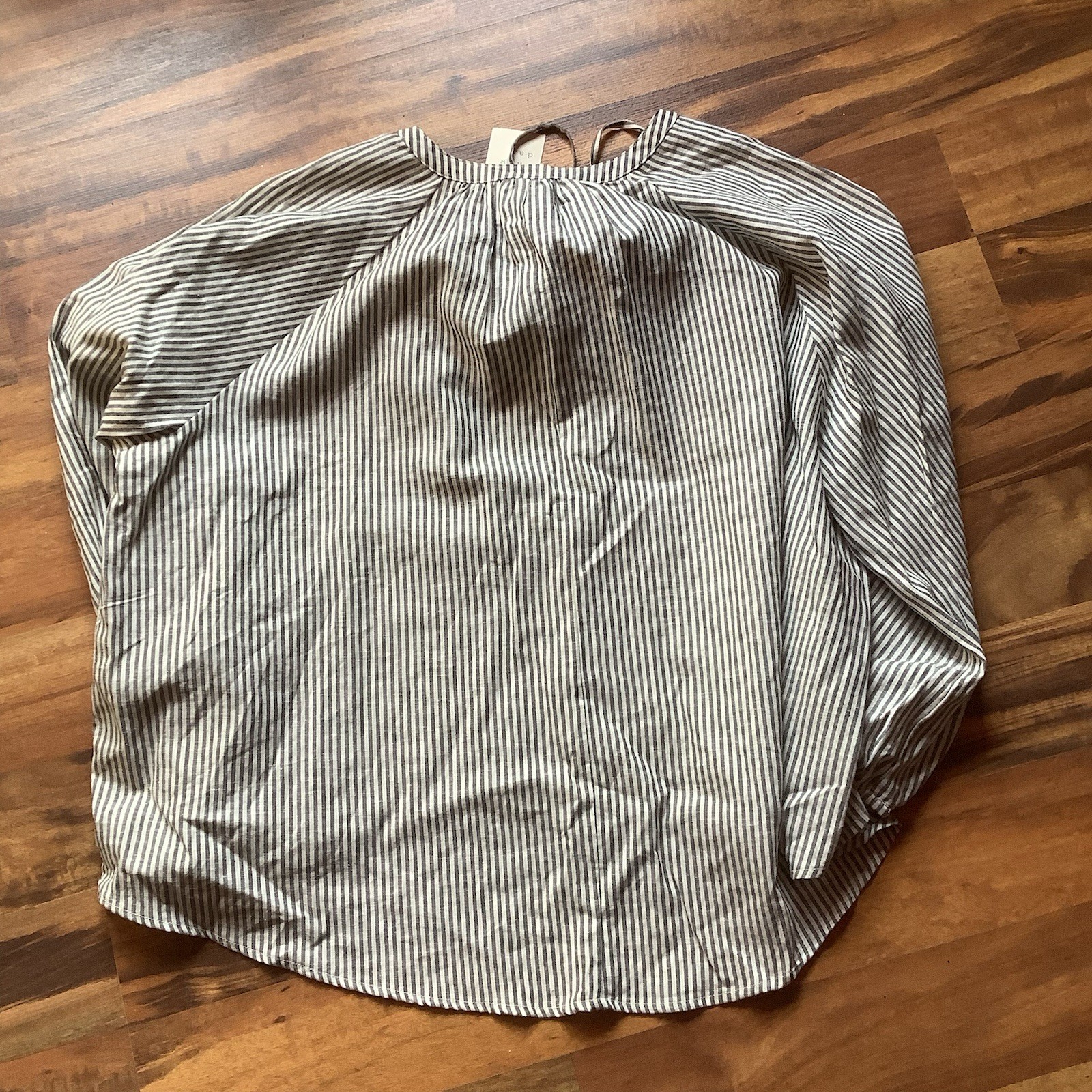 New A New Day Large Striped Hi Low Tie V Front Linen Blend Top