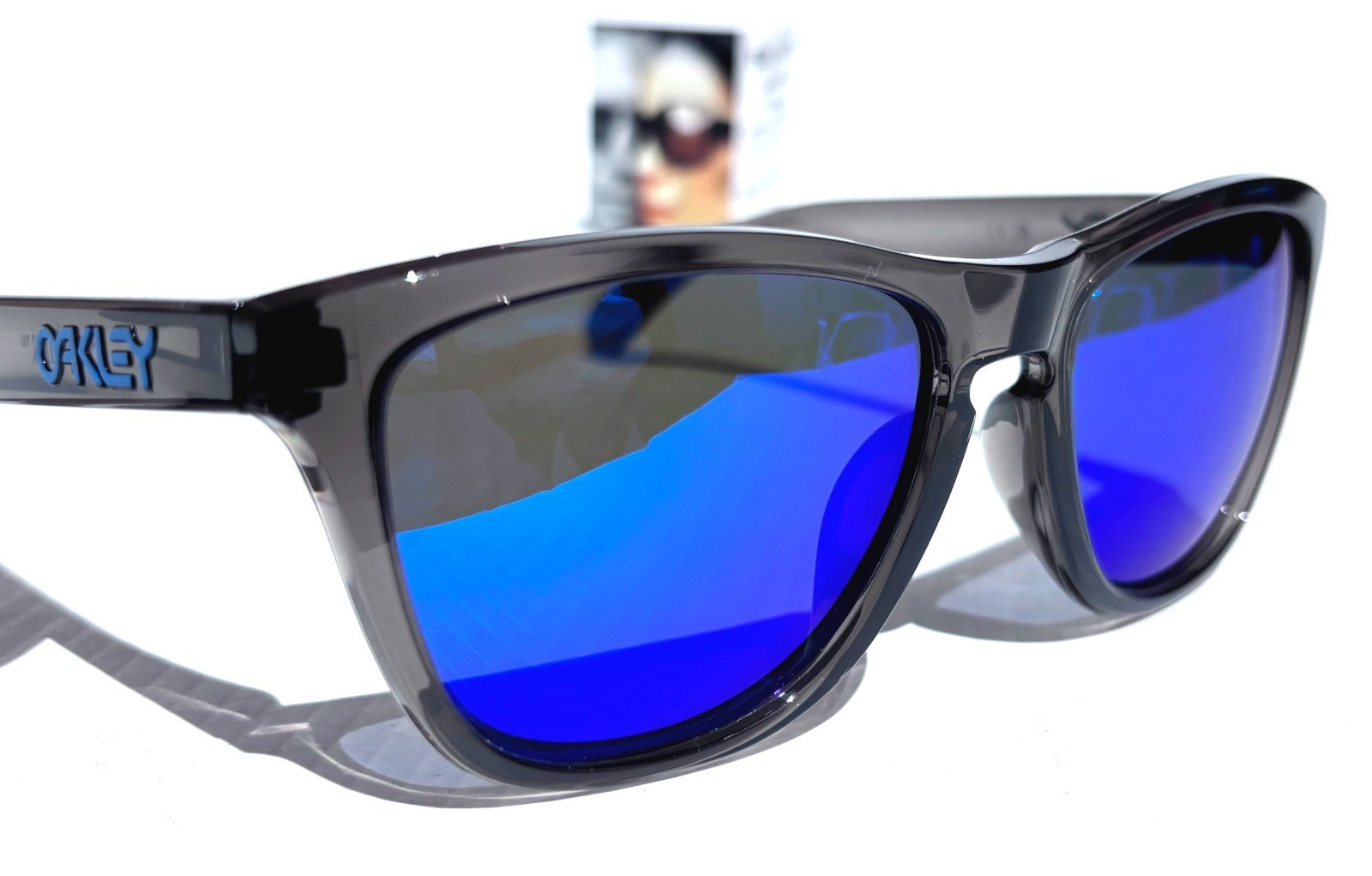 Oakley Frogskins Grey Smoke POLARIZED Galaxy Blue Mirror Lens Sunglass 9245-74