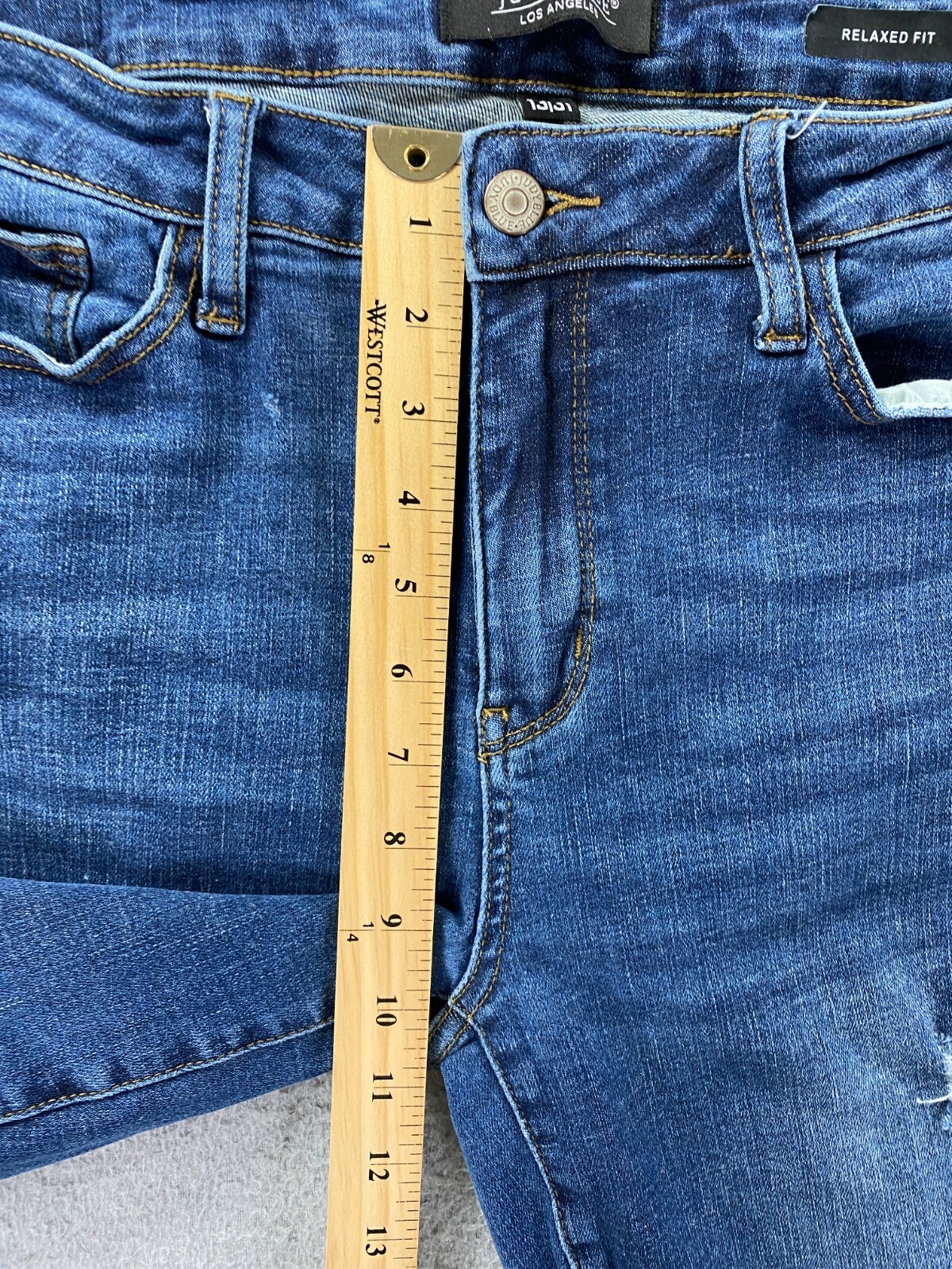 Judy Blue Womens Relaxed Fit Jeans Size 13/31 Distressed Neutral Casual Normcore