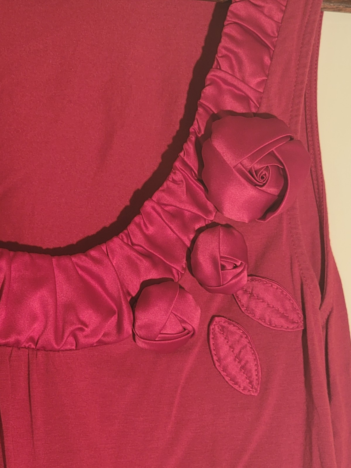 Loft Top Womens Red Small Sleeveless Scoop Neck Rose Detail Neckline Hand Wash