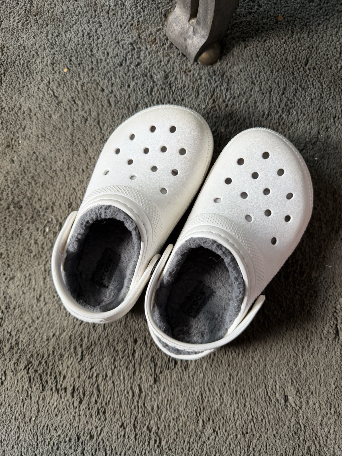 Crocs Classic Lined Clog Kids Size C11 White Fuzzy Fleece Lined Slip-On Shoes
