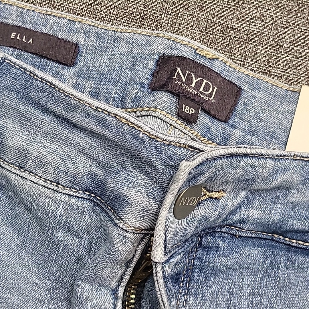NYDJ Womens Lift Tuck Button Zip Fly Ella Shorts Pockets Poetry Petites Size 18P