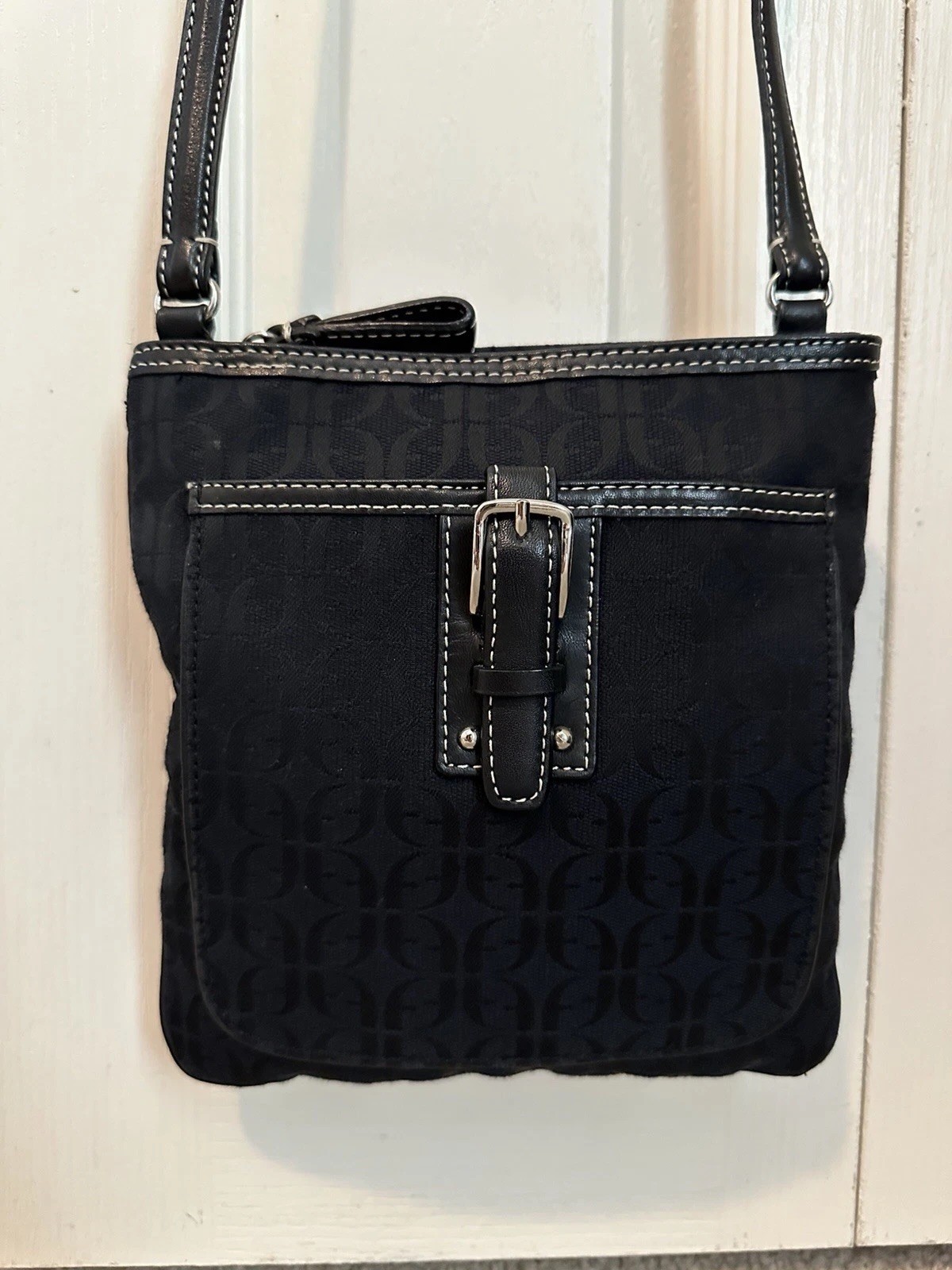 Fossil y2k Black Logo Small Crossbody Bag Zip Top Buckle Accent Adjustable Strap