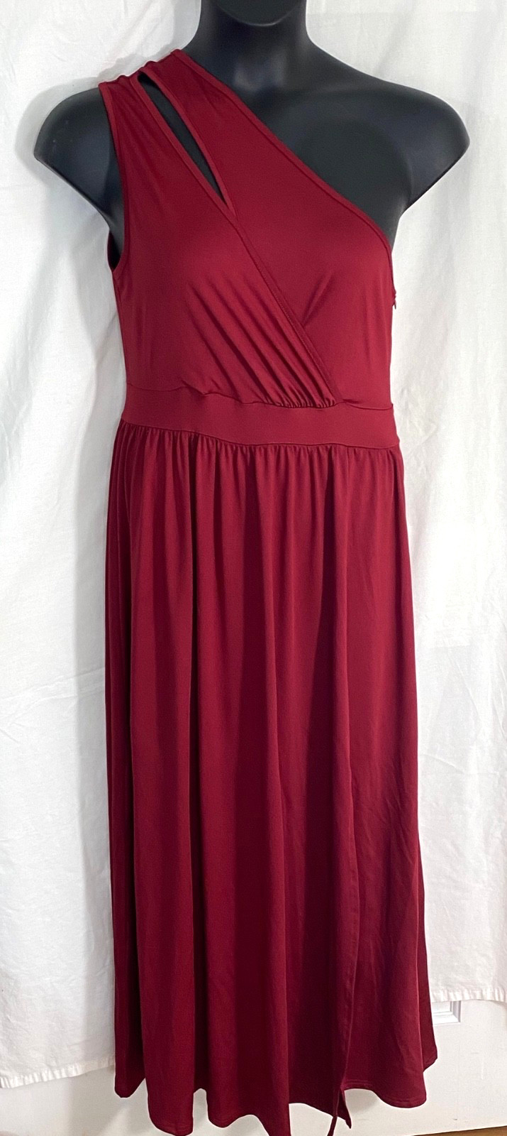 women’s Lyaner dress size large burgundy one shoulder maxi slit side zipper poly