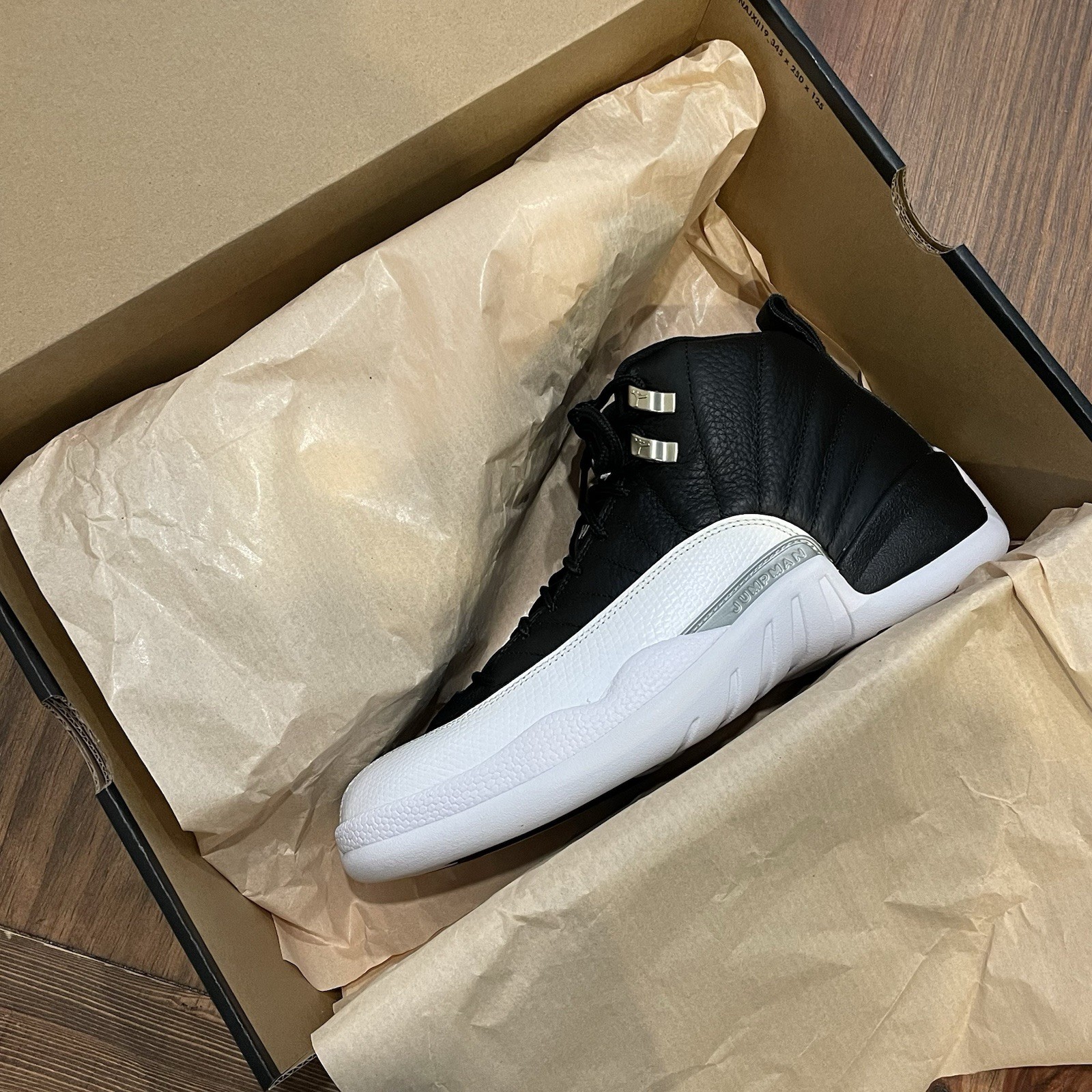 Air Jordan 12 Retro – Playoff 2022 – CT8013-006 – Men’s Size 8.5