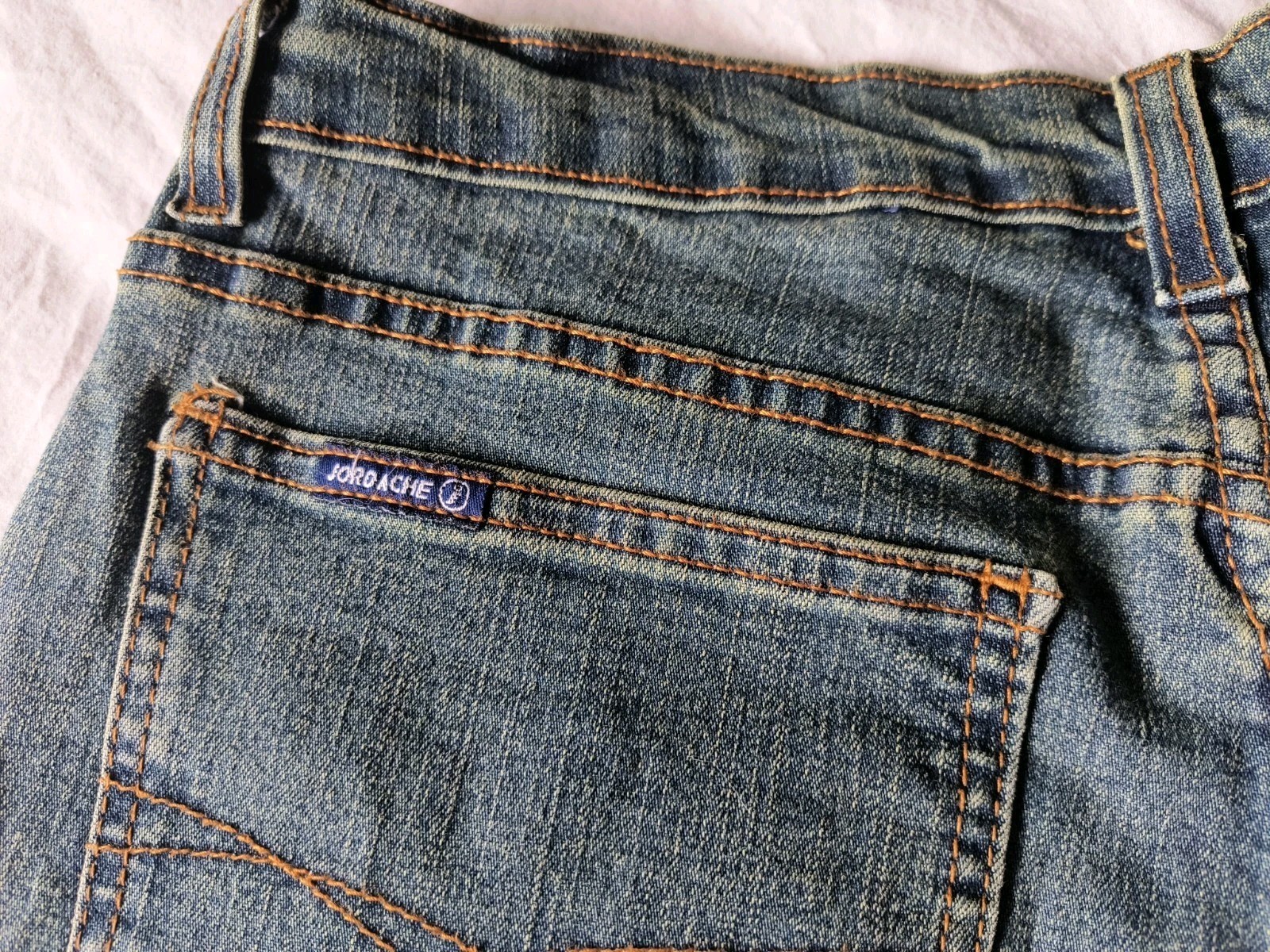 Jordache Men’s Jeans 34/33 Straight Medium Blue Wash Contrast Stitching