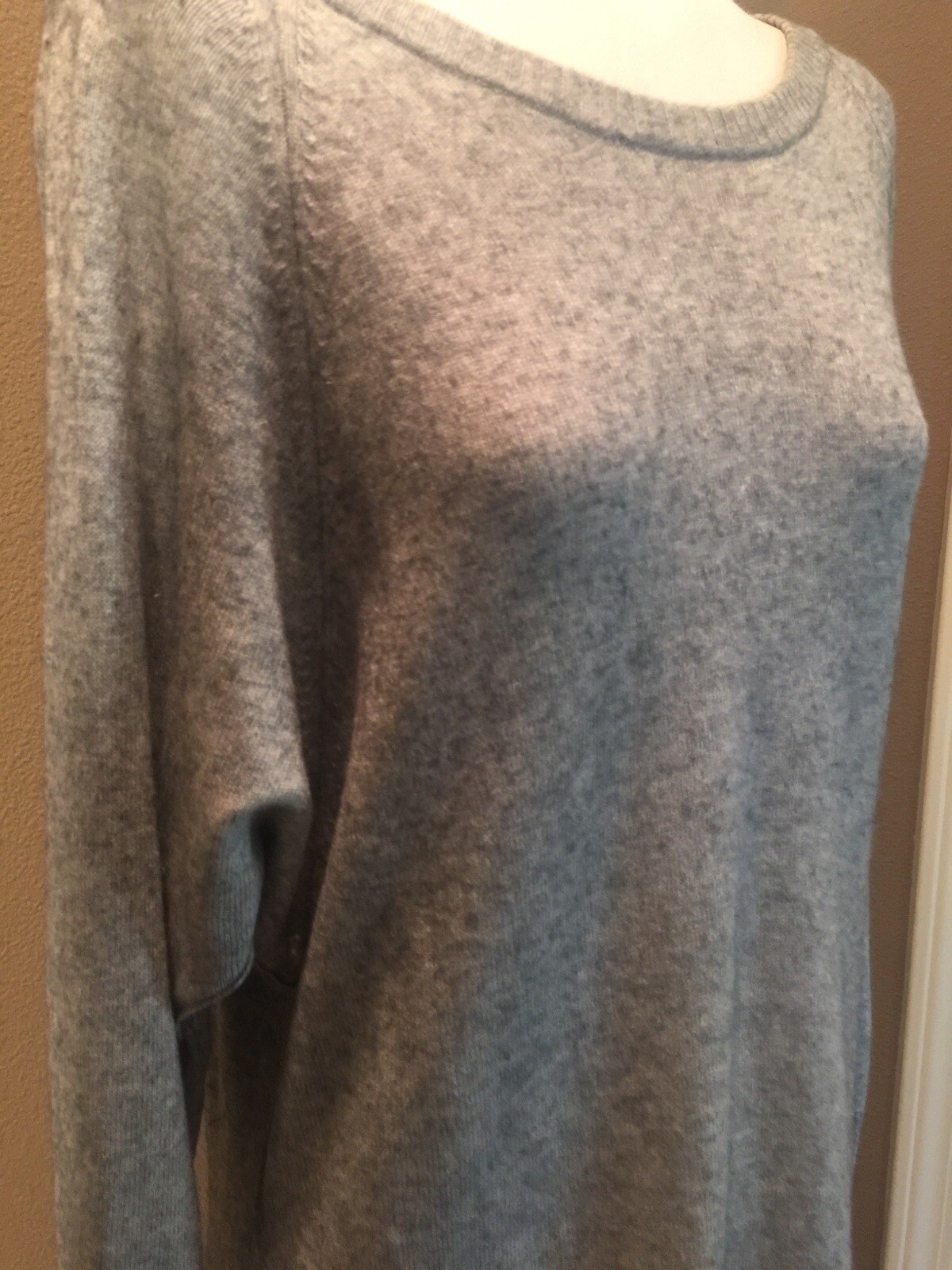 Nordstrom Halogen M Gray Pullover Sweater 90% Wool 10% Cashmere W Long Sleeve