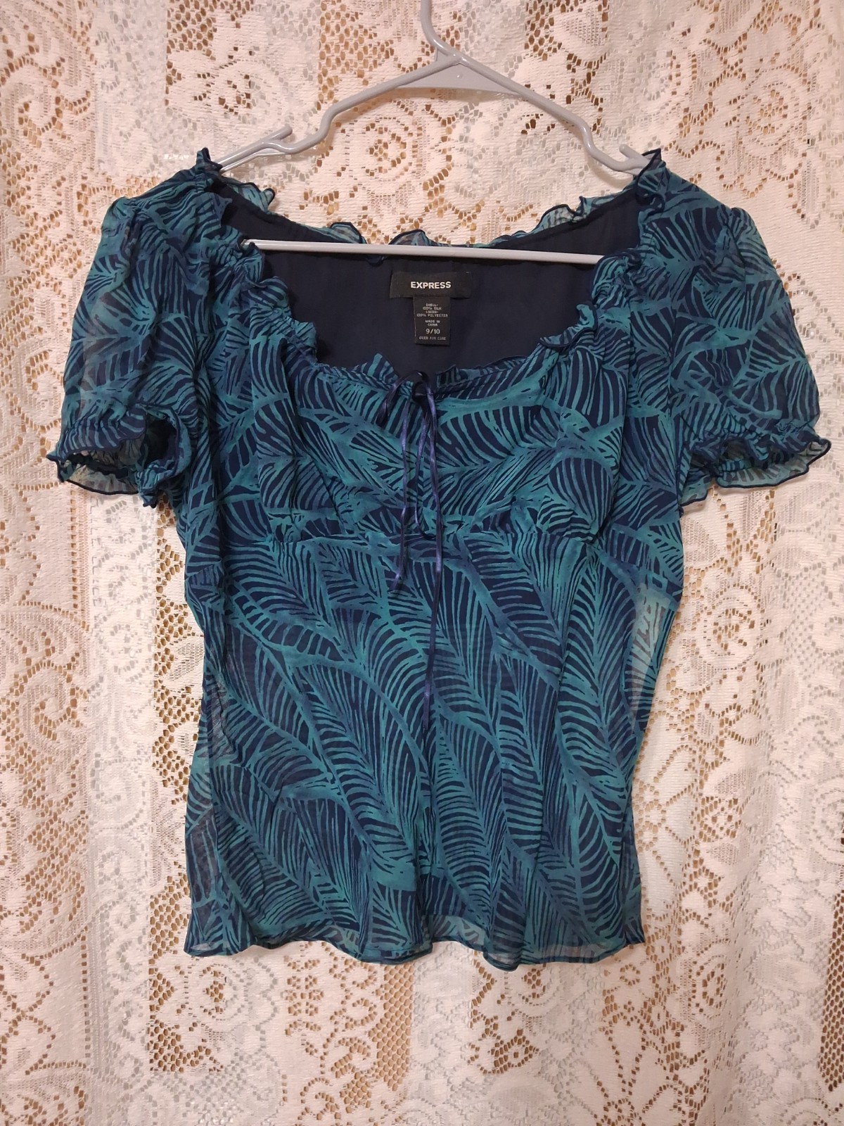 Y2k Express Top Size 9/10 Blue A D Green Leaf Prknt.