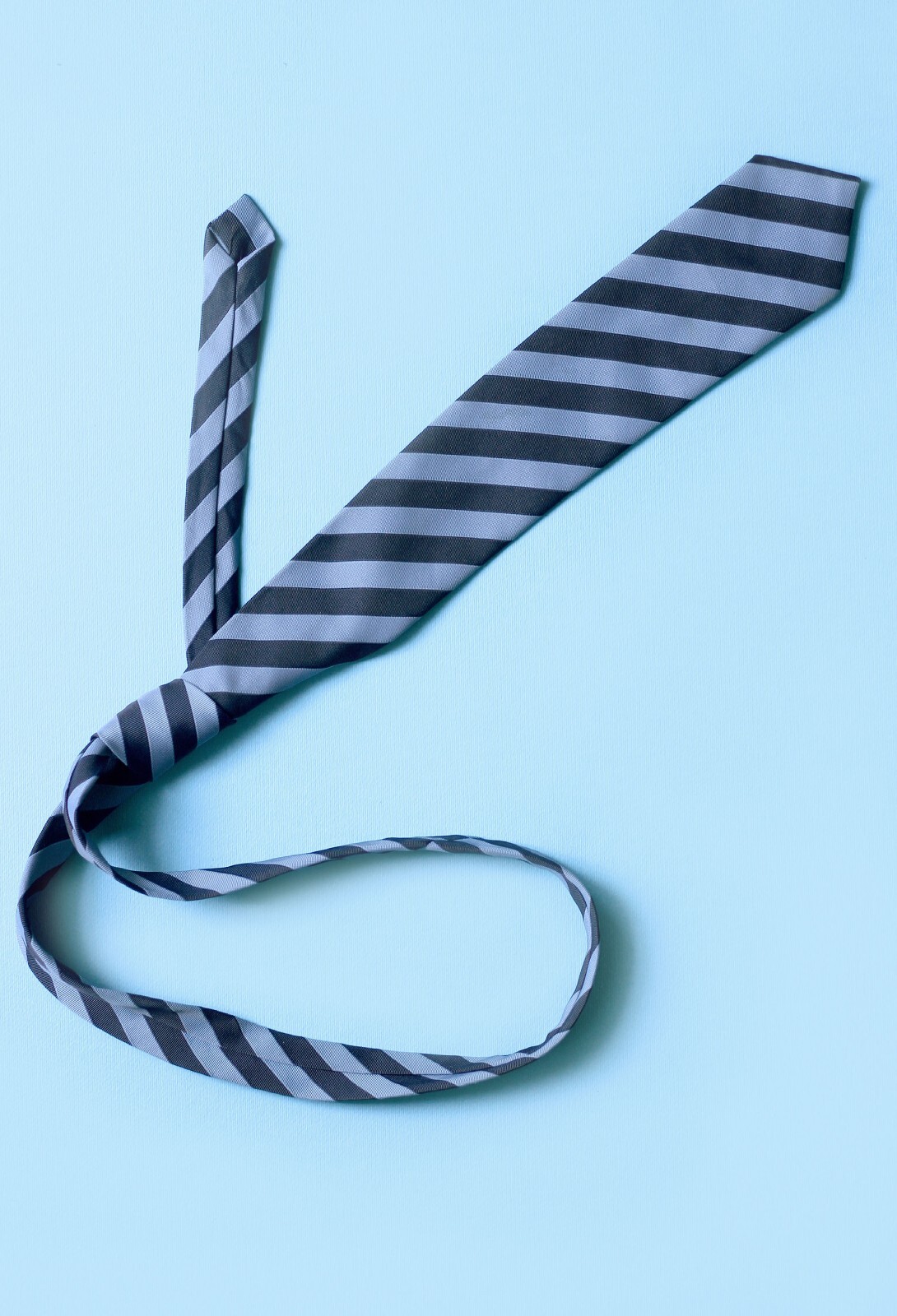 Romario Manzini® Men’s collegiate Stripe Woven Tie (22 colors)