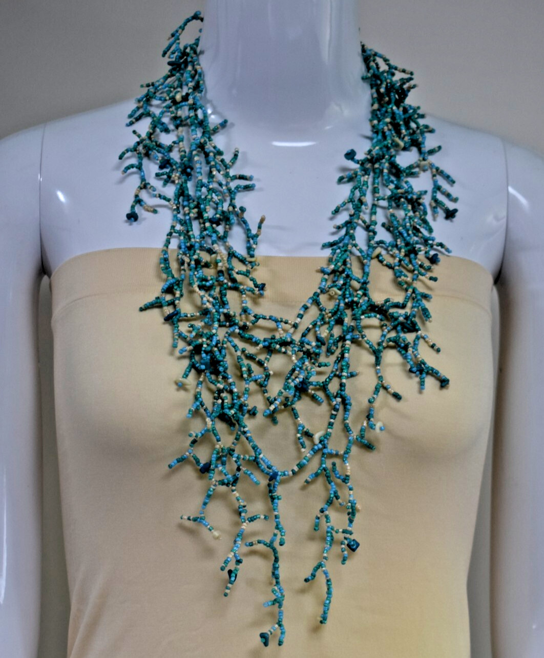 ANTICA SARTORIA AQUA CREAM BEADED LOVELY NECKLACE NWT