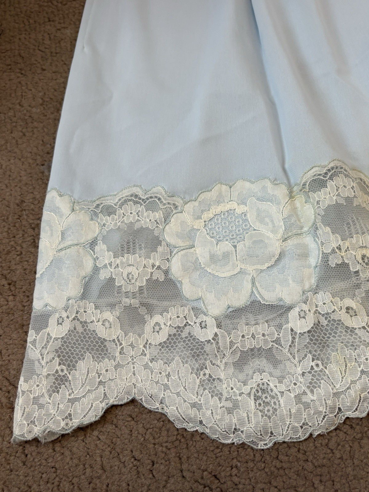 Vintage saramae lingerie 696 Light blue slip Lace Trim Slit Has Stain Sz Medium