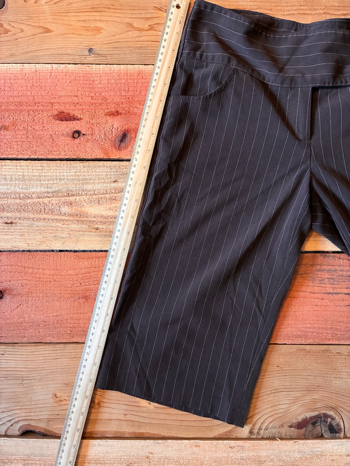 Y2K Made in USA Wrapper Pinstripe Capri Pants Womens 7 Brown Corporate Office