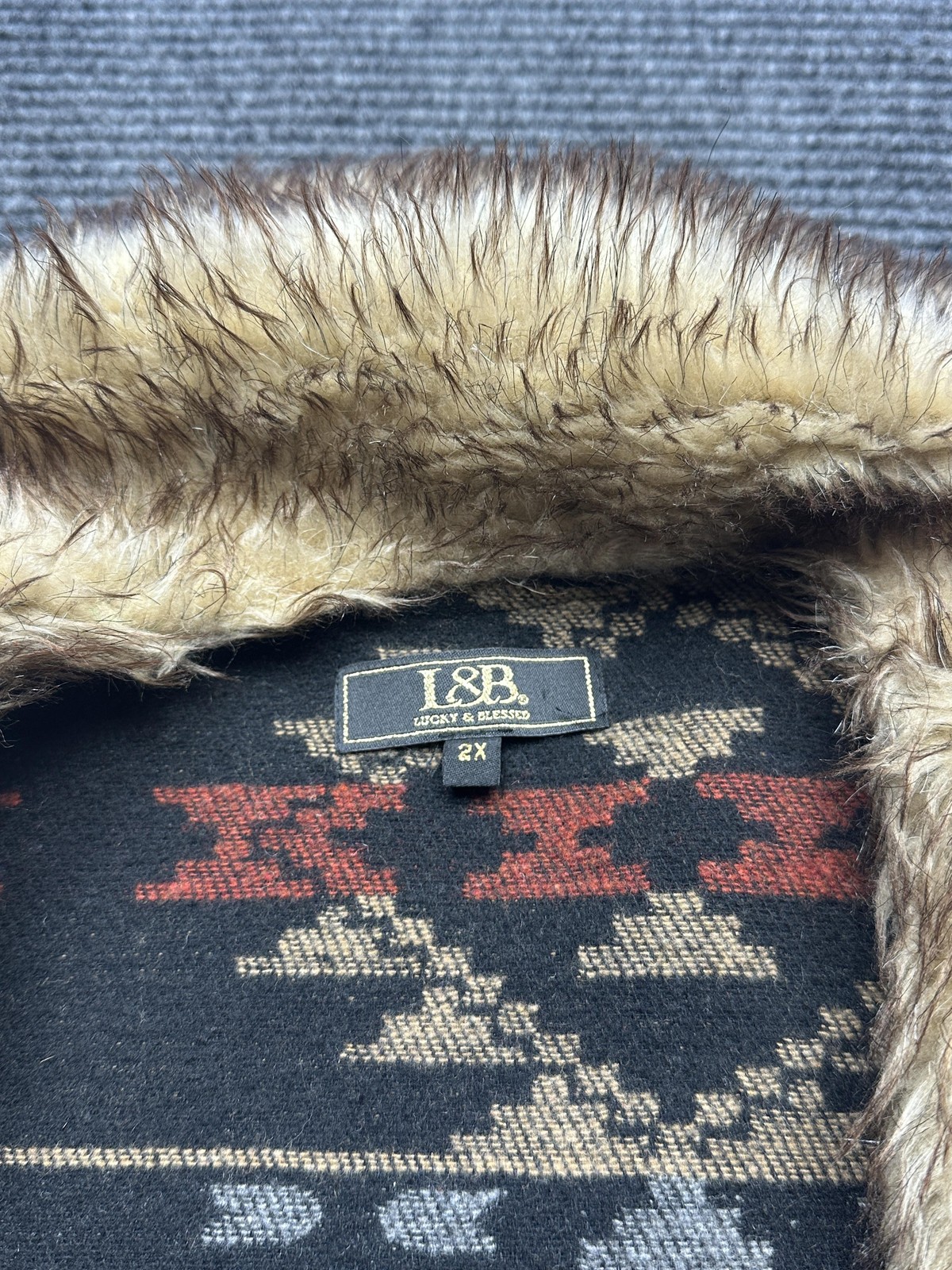 Lucky & Blessed Coatigan Womens 2X Beige Aztec Western Faux Fur Collar Cuffs