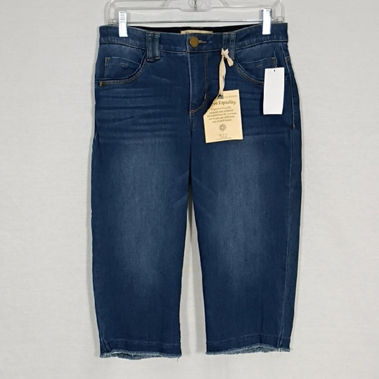 NWT Democracy Blue Ab Tech Skimmer With Fray 18 Inch Inseam Womens Size 6