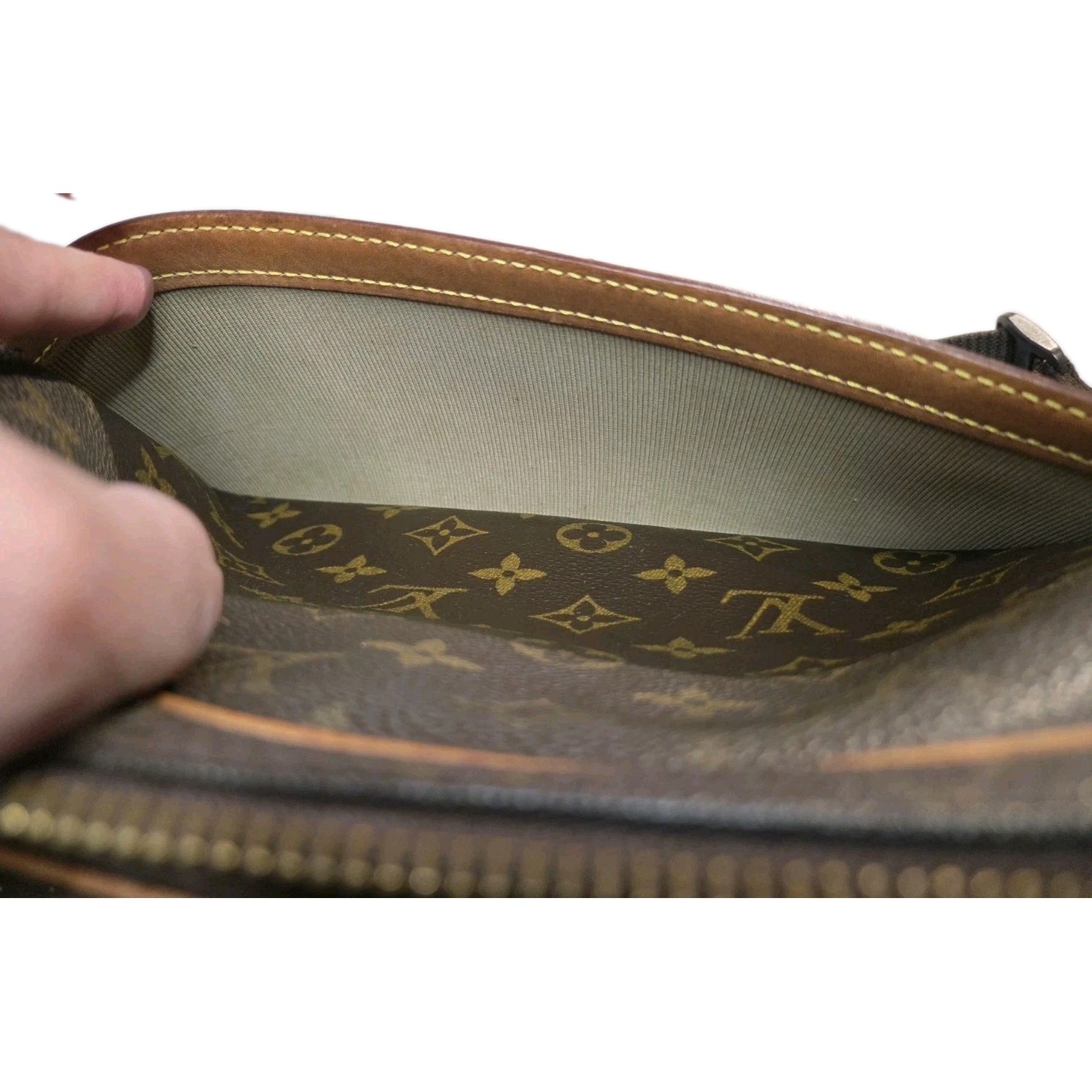 Louis Vuitton LV Monogram Logo Reporter PM Crossbody Bag M45254 France
