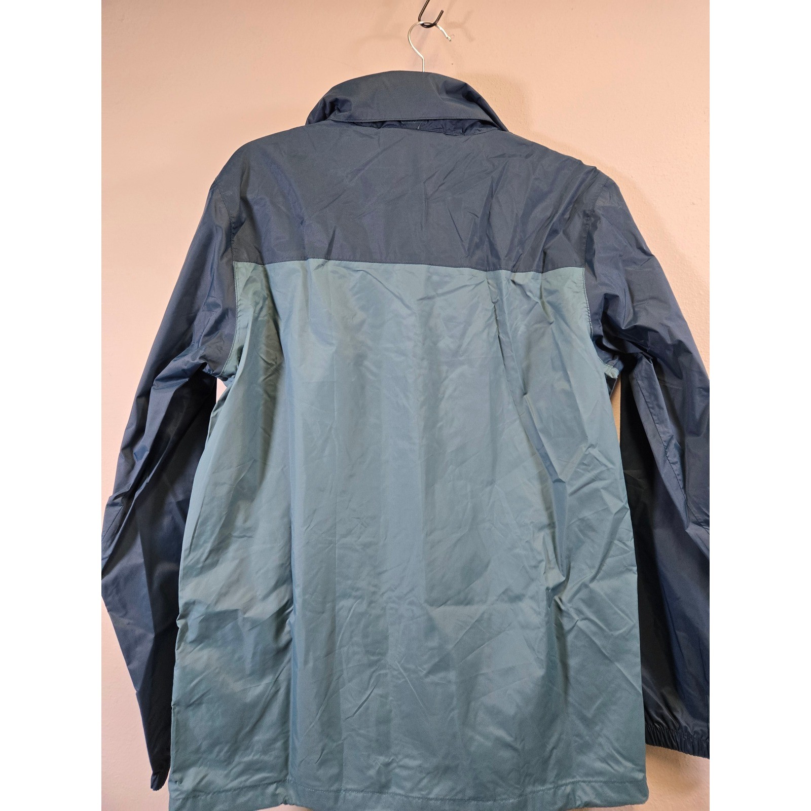 Outdoor Ventures Hiking Rain Jacket Windbreaker Sealed Seams Blue Small