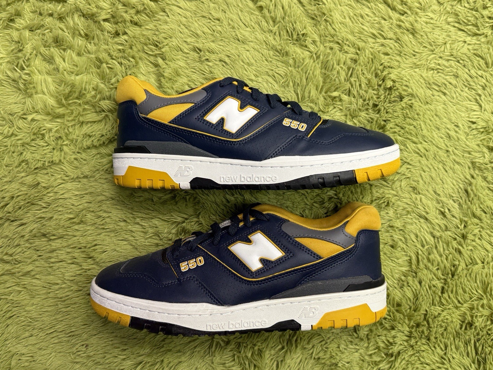 New Balance 550 Navy Yellow Size 10