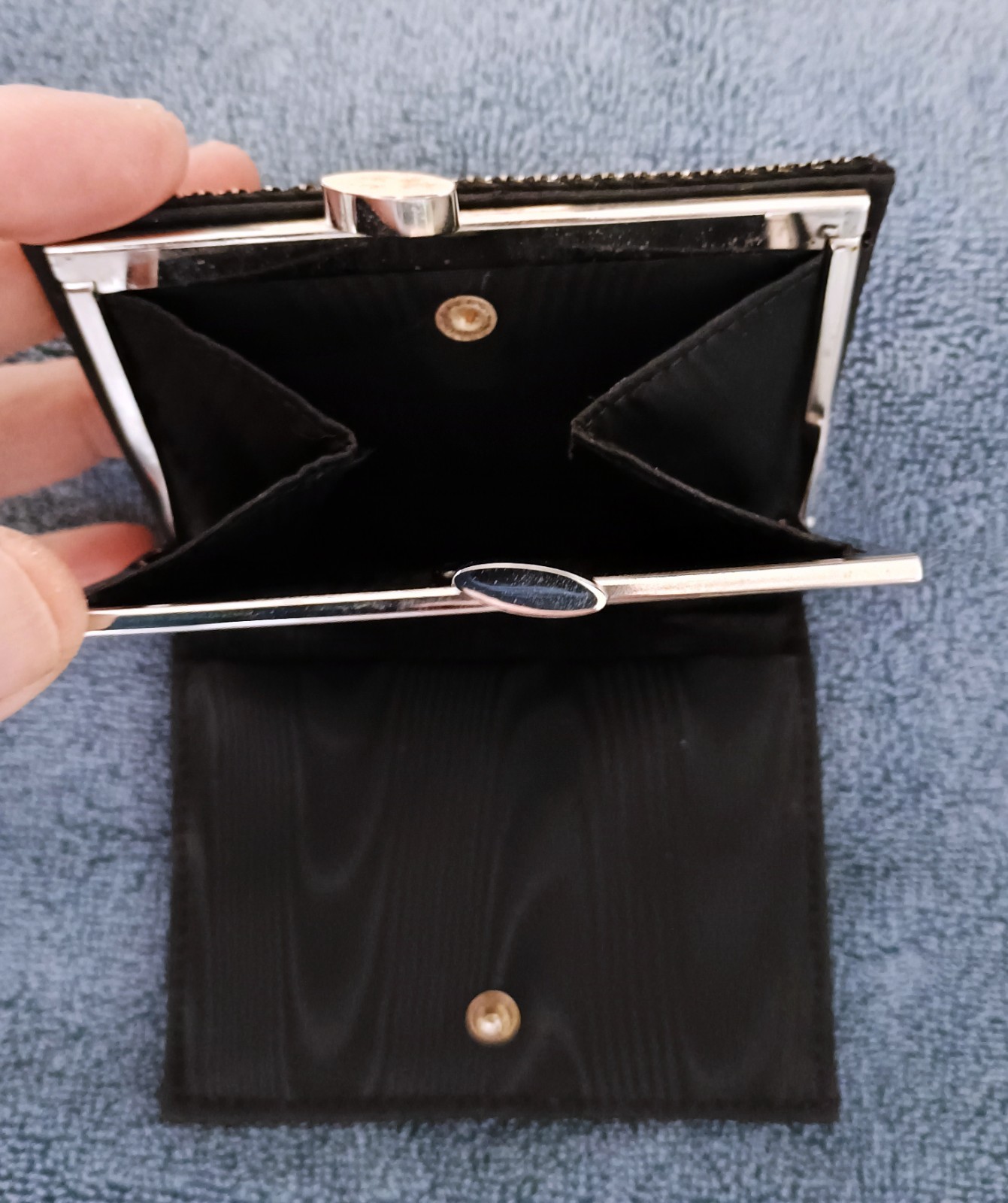VINTAGE SILVER MESH 3pc SET – PURSE, CHANGE PURSE, KEY HOLDER CIRCA 40s-50s