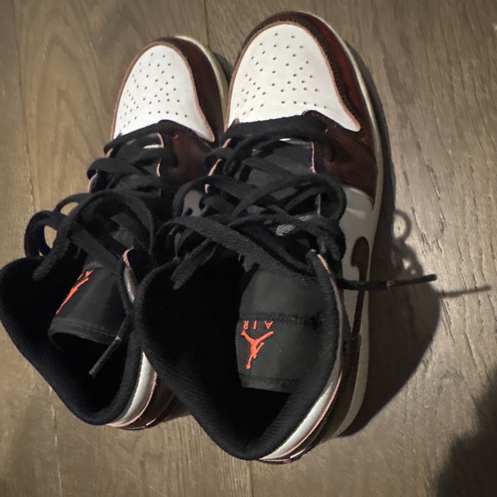 Jordan Air Jordan 1 Low Unisex Kids 6.5 White Black Burgundy Leather Lace