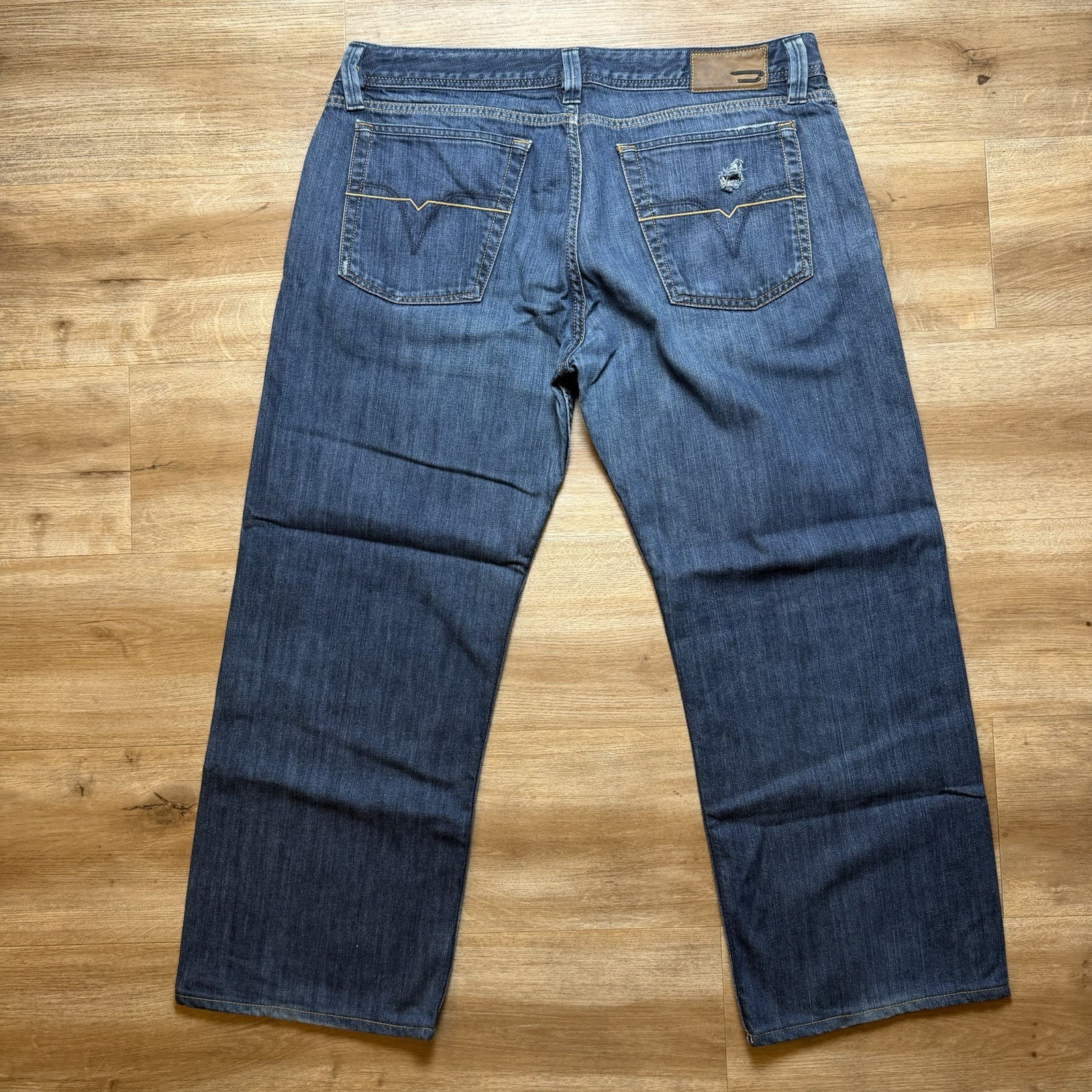 Diesel Levan Jeans Men 36×26 Blue Relaxed Straight Dark Wash Denim 8GE (Hemmed)