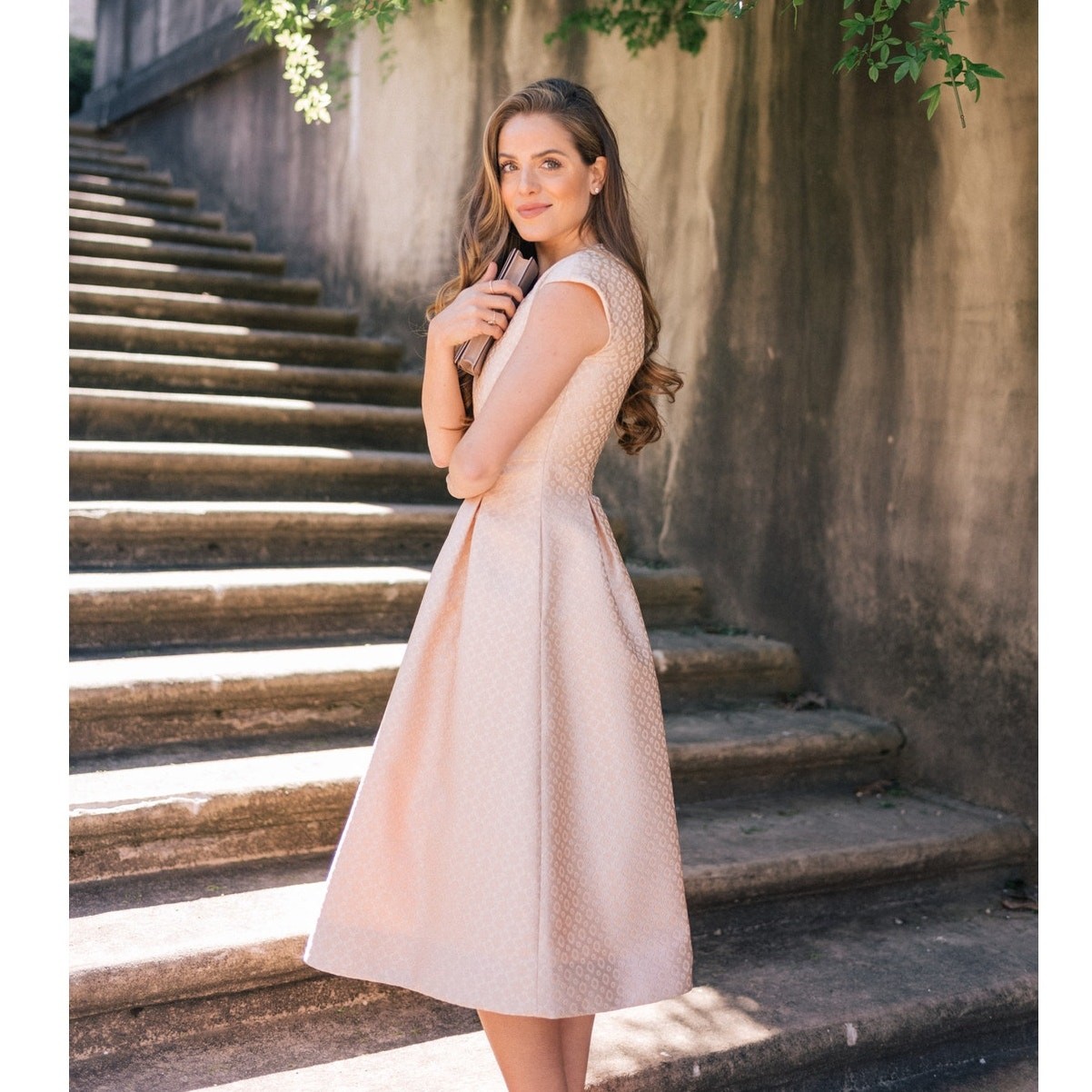 Gal Meets Glam Grace Jacquard Fit & Flare Dress 6 Sleeveless Champagne Retro