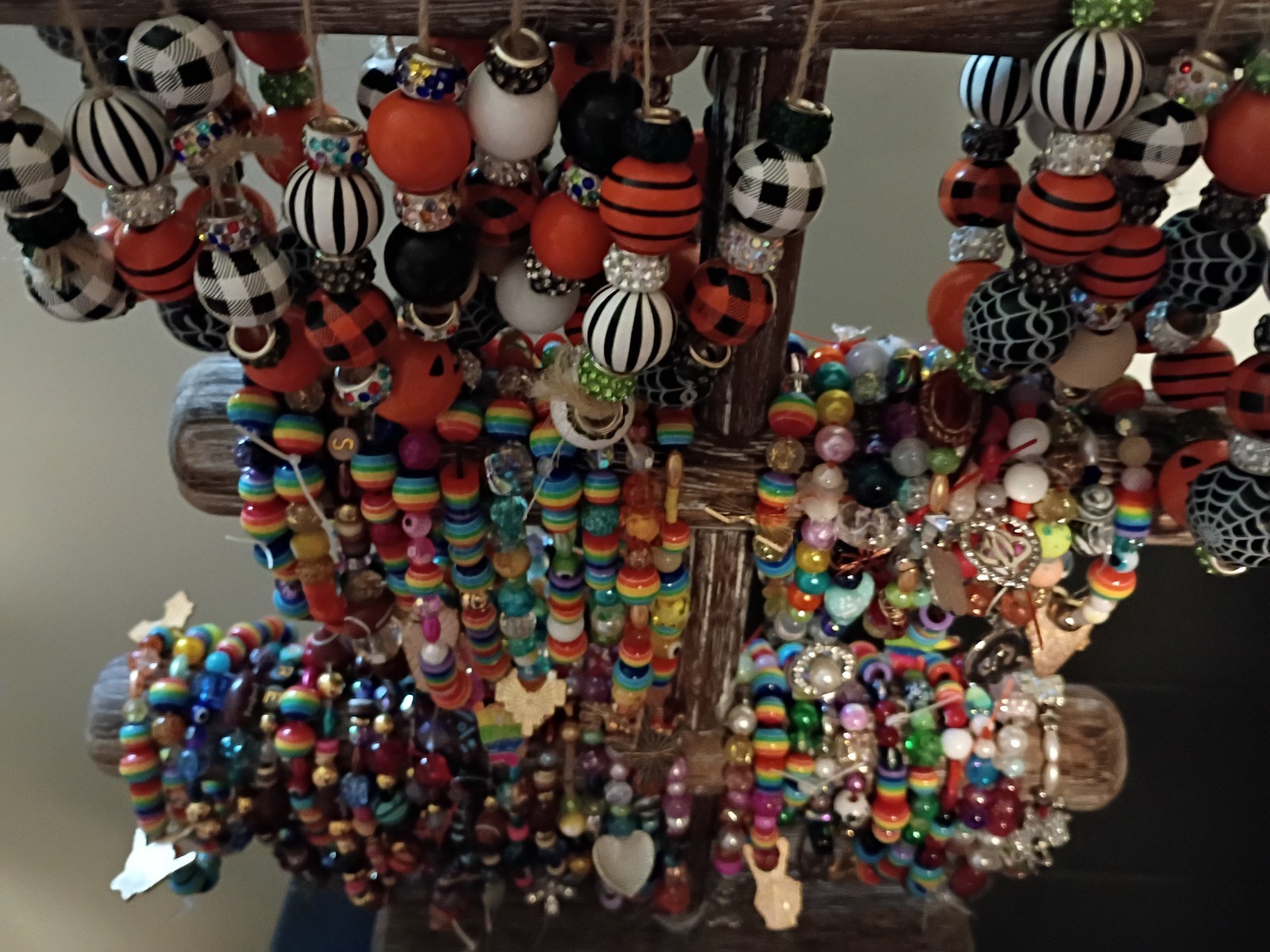 Handmade Keychain Key Rings Bracelets Dreamcatchers Pic Frames Painted Pictures