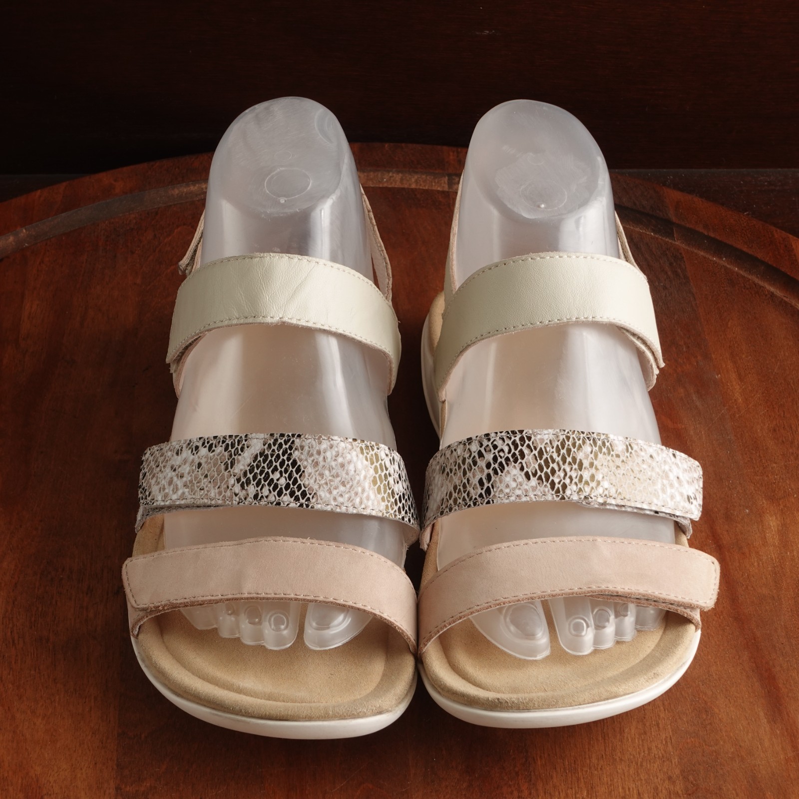 Abeo Sandals WMS SZ 8 Beige Briar Leather Comfort Coastal Walking Travel Shoes
