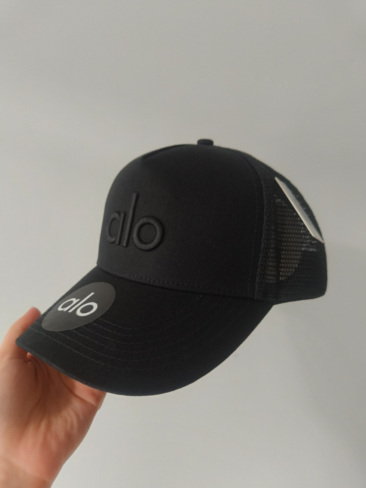 ALO Women’s Embroidered Baseball Cap Black Canvas Off-Duty Casual Hat