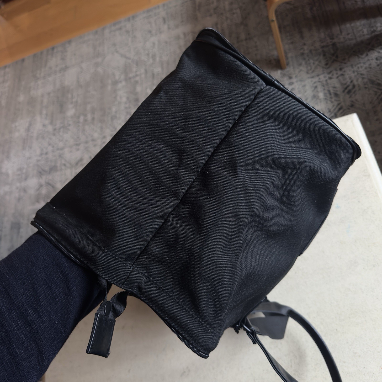 BEIS The Weekender Large Bag in Black FLAW-Missing Bottom Section 19x12x10