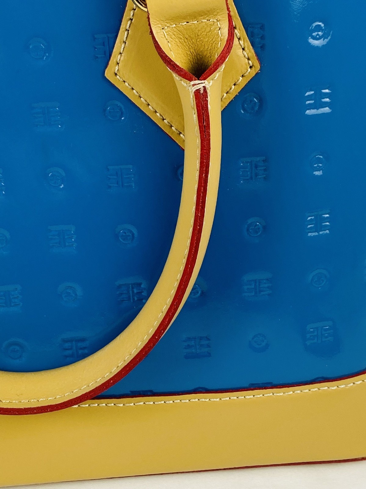 Arcadia Italy Sky Blue/Natural Embossed Patent Leather Handle Crossbody NWT