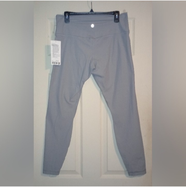 NWT lululemon Align Ribbed High Rise 28″ Leggings w/ Pockets Gray Size 14