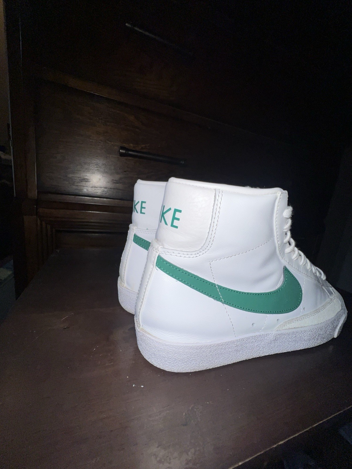 Nike Blazer Mid ‘77 Vintage White Malachite Green Women’s Size 8 CZ1055-119