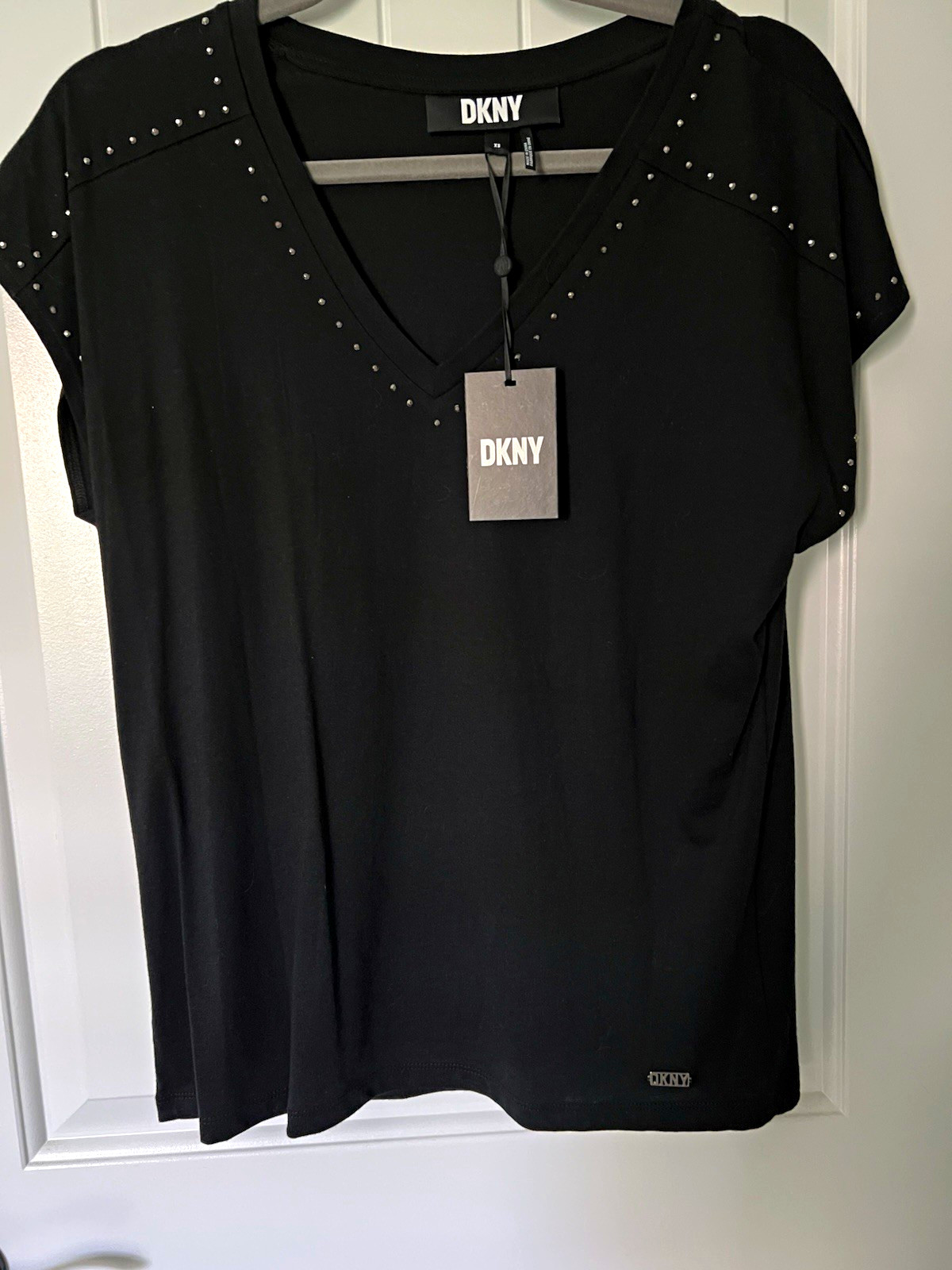 NWT DKNY Women’s XS Black Solid V-Neck Short Sleeve Studded Shoulder Top