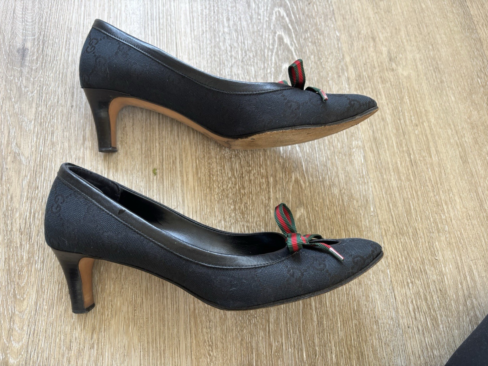 Authentic GUCCI Classic Black Monogram High Heels Pumps Sz 37C