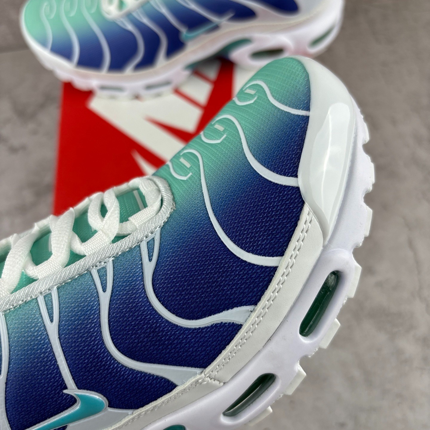 Nike Air Max Plus TN SE ‘Midnight Aqua’ Men Sneakers