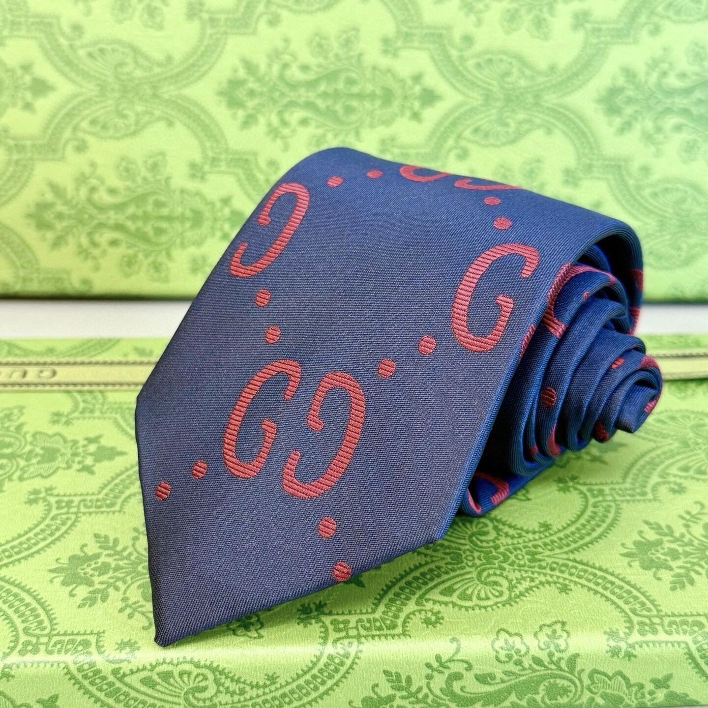 Gucci GG Classic Jacquard Silk Men’s Business Dark Blue Tie 57″-60″