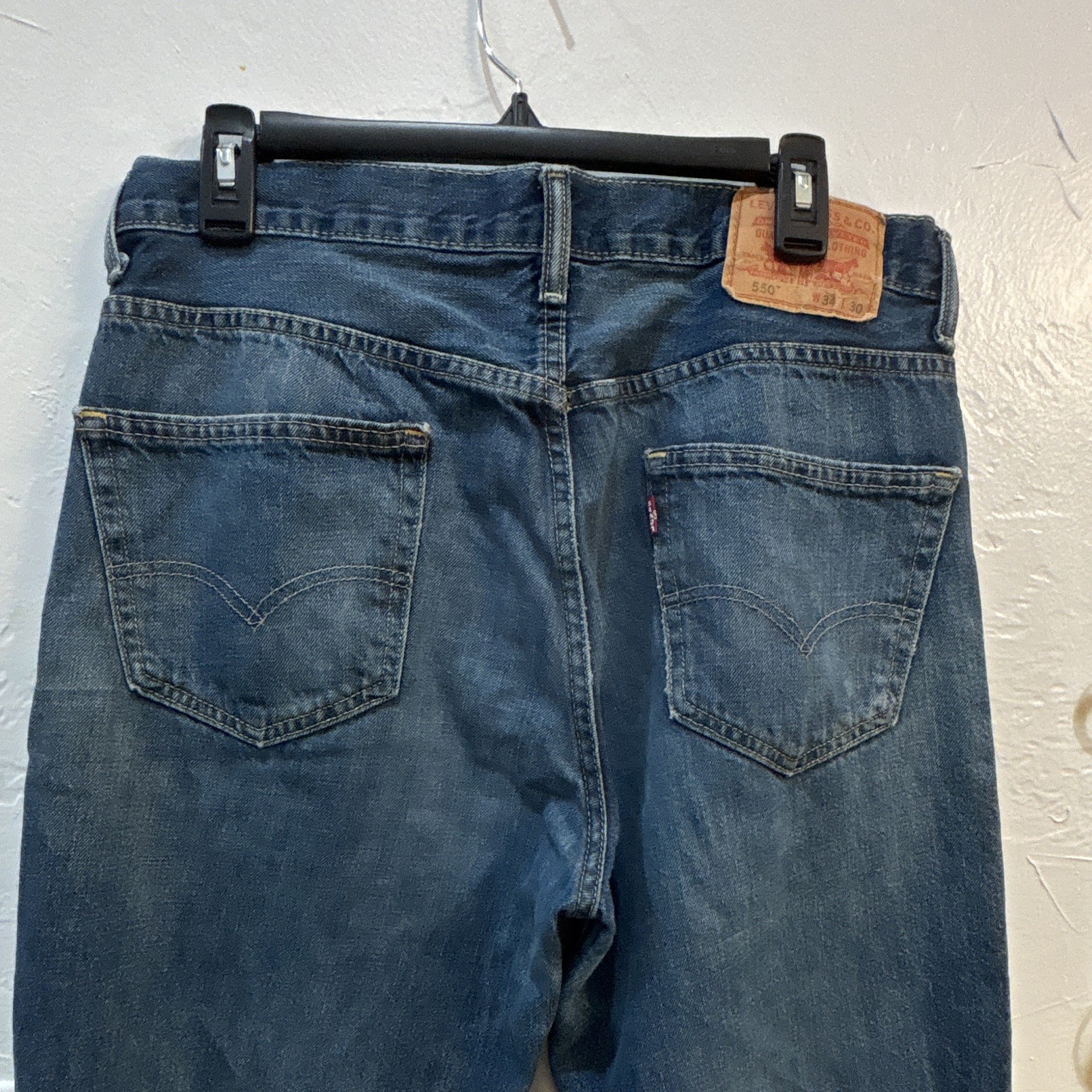 Levi’s Men’s Relaxed Fit Mid Rise Medium Wash Cotton Denim Straight Jeans