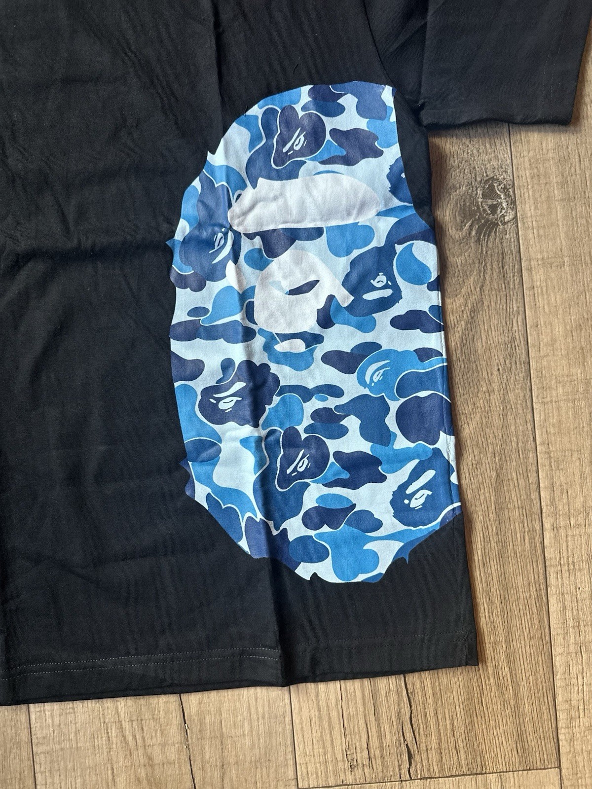 A Bathing Ape BAPE Men’s M Black Short Sleeve Crew Neck Blue Camo Ape Head Tee